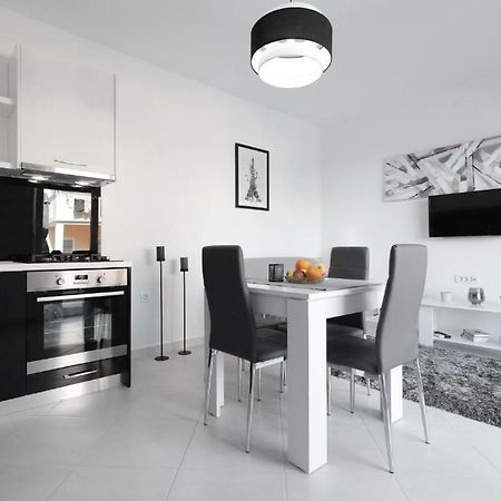 Luxury Apartment Bella ซาดาร์ ภายนอก รูปภาพ