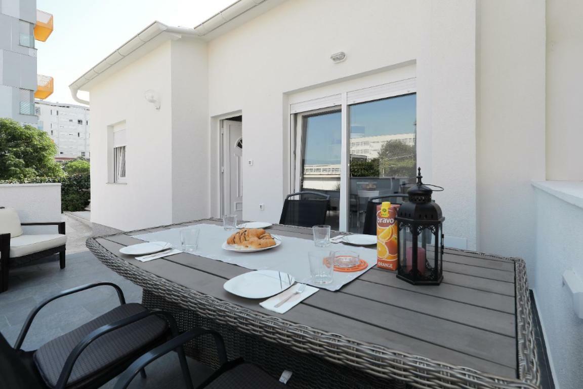 Luxury Apartment Bella ซาดาร์ ภายนอก รูปภาพ